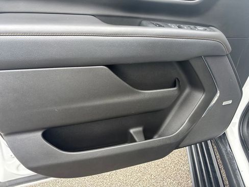 Used 2023 GMC Yukon XL AT4 w/ AT4 Premium Package image 15