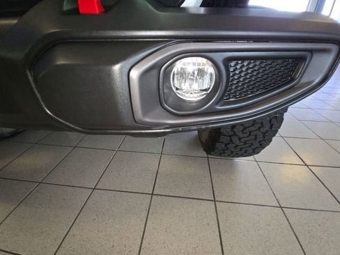 Used 2022 Jeep Wrangler Rubicon w/ LED Lighting Group AWD/4WD image 26