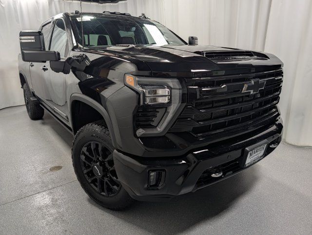 New 2026 Chevrolet Silverado 3500 High Country w/ Midnight Edition AWD/4WD image 2