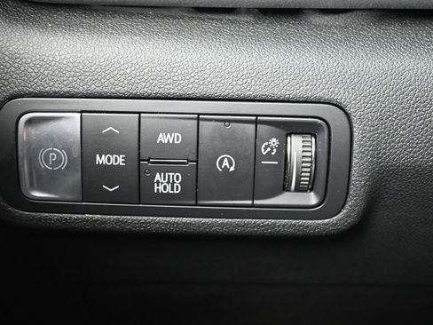 Used 2025 GMC Terrain Elevation AWD/4WD image 17
