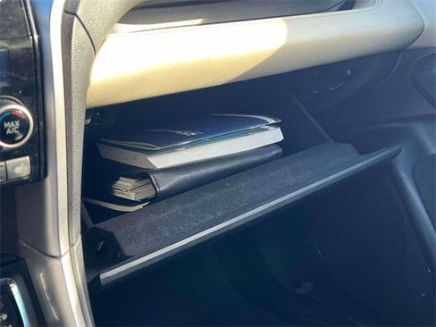 Used 2020 Subaru Ascent Limited image 28