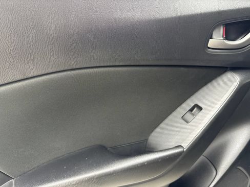 Used 2016 MAZDA MAZDA3 i Touring FWD image 37