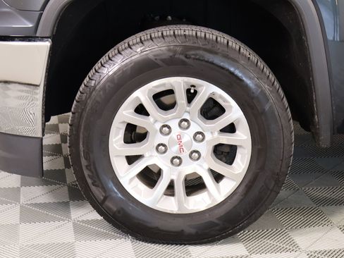 Used 2018 GMC Sierra 1500 SLE w/ SLE Value Package image 16