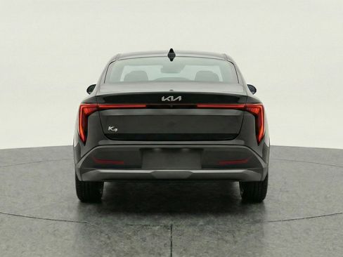 Used 2025 Kia K4 image 6