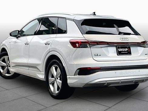 Used 2024 Audi Q4 e-tron Prestige AWD/4WD image 11