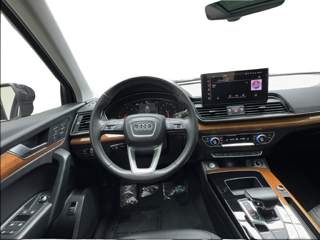 Used 2023 Audi Q5 2.0T Premium w/ Convenience Package AWD/4WD image 40