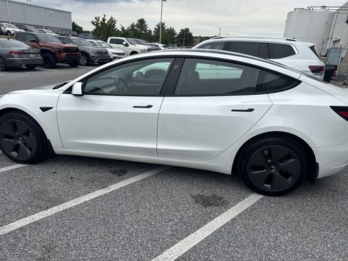 Used 2023 Tesla Model 3 Standard Range RWD image 4