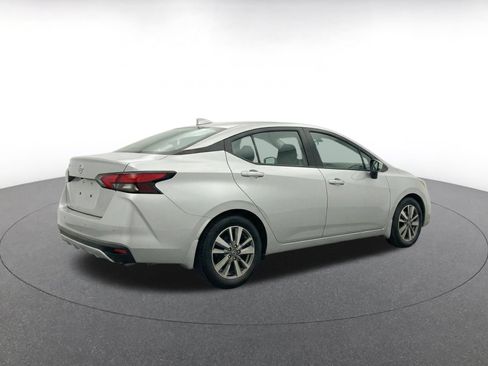 Used 2025 Nissan Versa SV FWD image 9