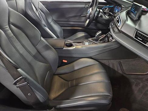 Used 2019 BMW i8 Roadster AWD/4WD image 16