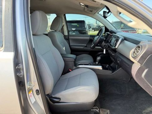 Used 2018 Toyota Tacoma SR5 image 14