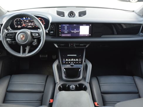 Certified 2026 Porsche Cayenne GTS AWD/4WD image 12