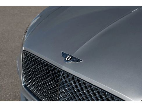 Used 2023 Bentley Continental GT V8 image 22