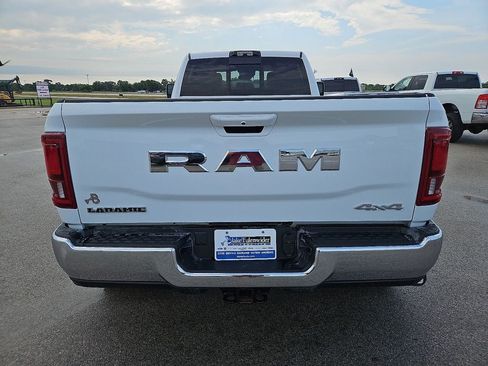 Used 2025 RAM 3500 Laramie AWD/4WD image 6