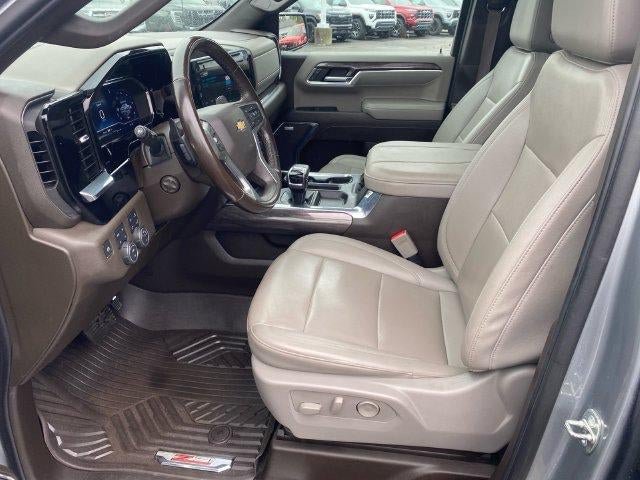 Used 2023 Chevrolet Silverado 1500 LTZ AWD/4WD image 5