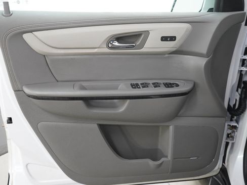 Used 2016 Chevrolet Traverse LTZ AWD/4WD image 23