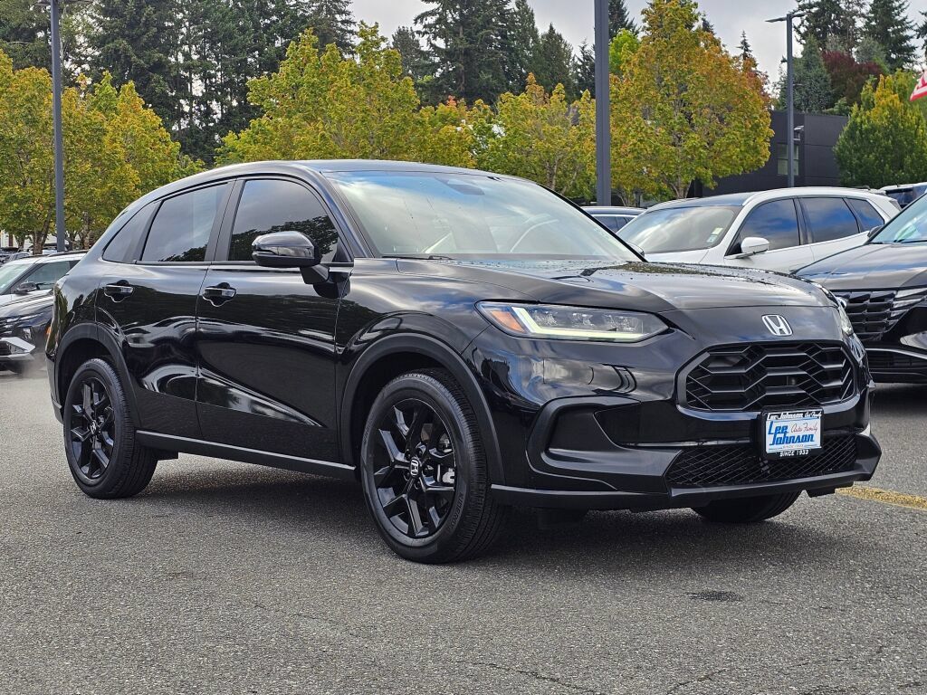Used 2023 Honda HR-V Sport image 3