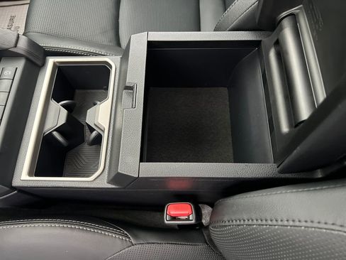 Used 2025 Toyota 4Runner Limited image 23