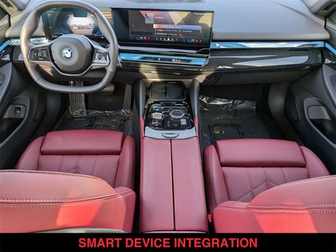 Used 2025 BMW i5 xDrive40 w/ Premium Package image 28