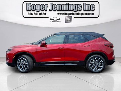 Used 2025 Chevrolet Blazer RS w/ Driver Confidence II Package FWD image 2