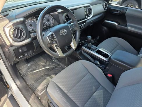 Used 2022 Toyota Tacoma SR5 image 32