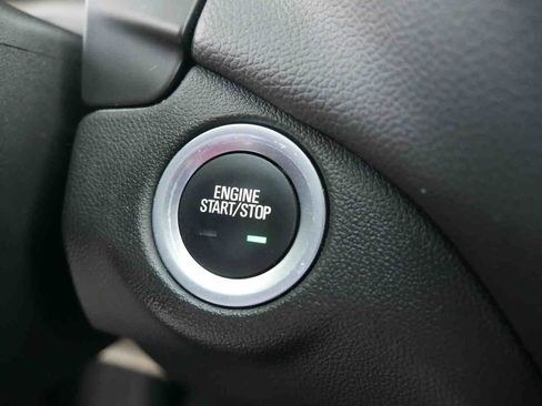 Used 2024 Chevrolet Equinox LT AWD/4WD image 30