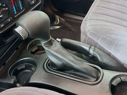 Used 2005 Chevrolet TrailBlazer LS w/ LS Preferred Equipment Group image 17