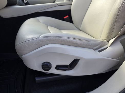 Used 2020 Volvo XC90 T5 Momentum image 10