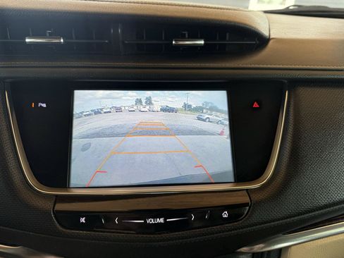 Used 2017 Cadillac XT5 Luxury w/ Driver Awareness Package FWD image 37