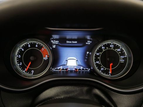 Certified 2022 Jeep Cherokee Trailhawk w/ Premium Leather Package image 31