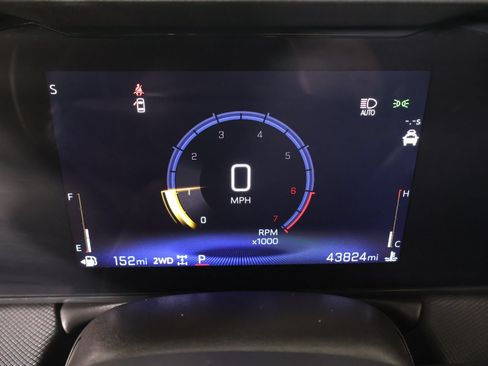 Used 2025 Chevrolet TrailBlazer ACTIV w/ Driver Confidence Package AWD/4WD image 4