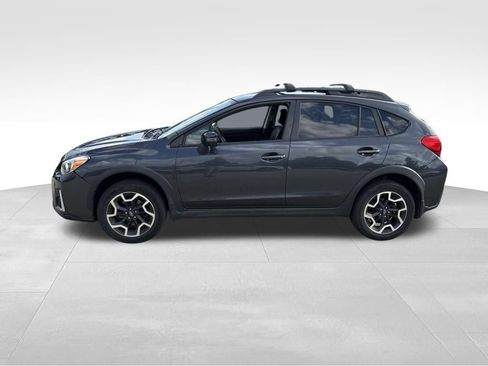 Used 2016 Subaru Crosstrek 2.0i Limited AWD/4WD image 2