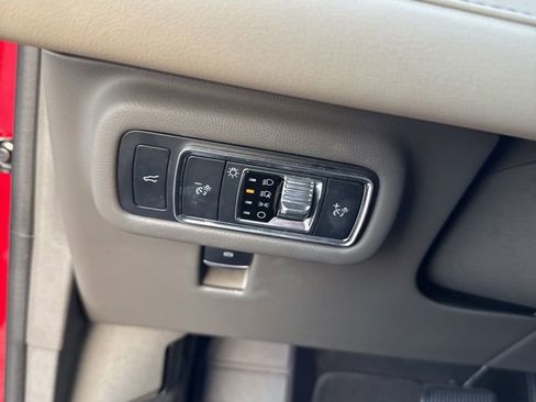 Used 2024 Lincoln Nautilus Reserve w/ Equipment Group 202A image 10