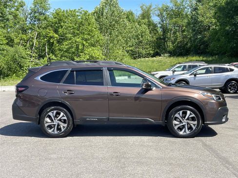 Certified 2021 Subaru Outback Limited w/ Popular Package #2 AWD/4WD image 6