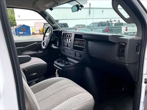 New 2026 Chevrolet Express 2500 w/ Enhanced Convenience Package RWD image 10