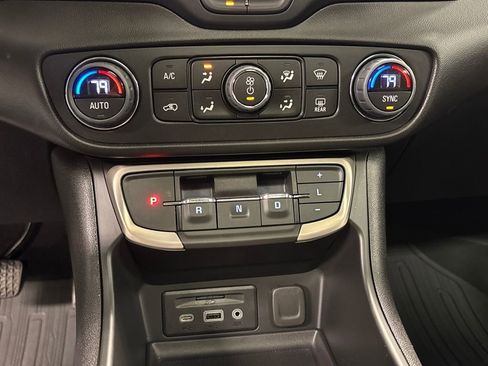 Certified 2023 GMC Terrain Denali image 36