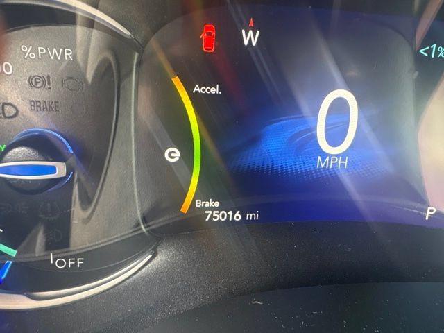 Used 2020 Chrysler Pacifica Touring-L w/ S Appearance Package FWD image 4