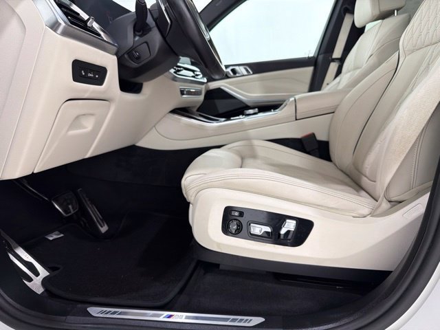 Certified 2024 BMW X5 xDrive50e w/ Executive Package AWD/4WD image 14