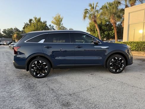 Certified 2026 Kia Sorento SX FWD image 3