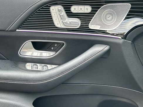 Certified 2024 Mercedes-Benz GLS 580 4MATIC image 19