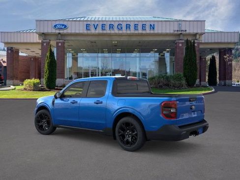 New 2025 Ford Maverick Lariat w/ Black Appearance Package image 4