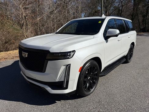 Used 2024 Cadillac Escalade Sport w/ LPO, ONYX Package image 2