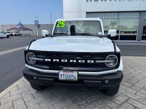 Used 2025 Ford Bronco Outer Banks AWD/4WD image 24