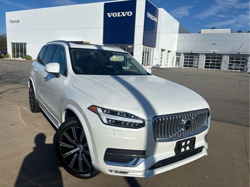 Used 2024 Volvo XC90 B5 Core AWD/4WD image 23