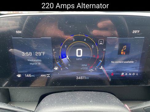 Used 2024 Chevrolet Traverse LT w/ Trailering Package image 15