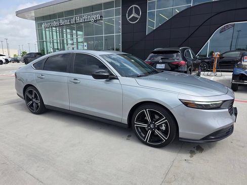 Used 2024 Honda Accord Sport image 1