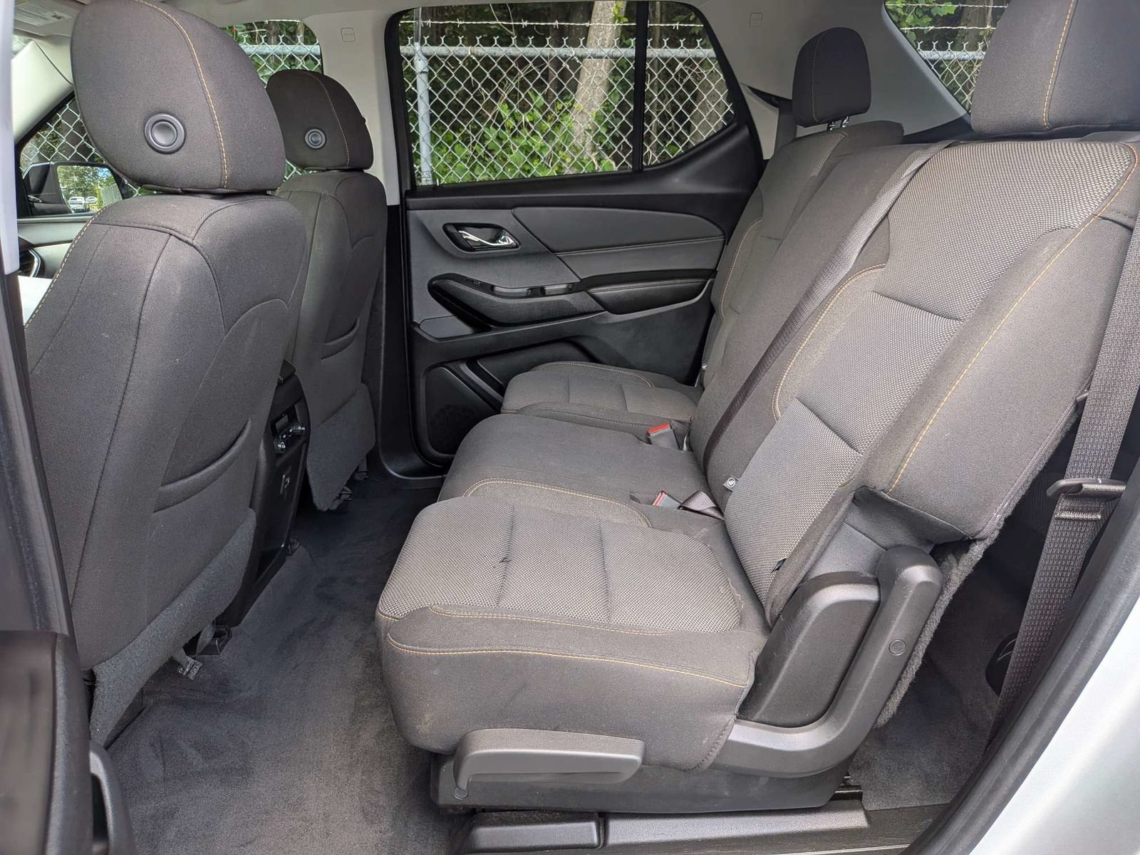 Used 2020 Chevrolet Traverse LS FWD image 14