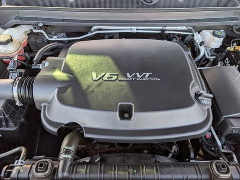 Used 2022 Chevrolet Colorado Z71 image 28