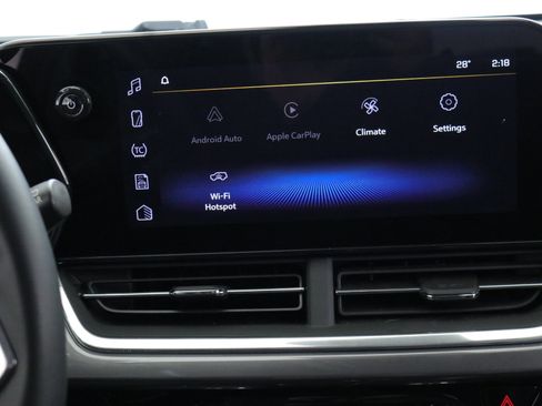 Used 2024 Chevrolet Trax ACTIV w/ Driver Confidence Package image 17