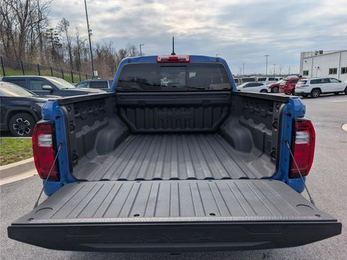 Used 2025 GMC Canyon Elevation w/ Technology Package image 13