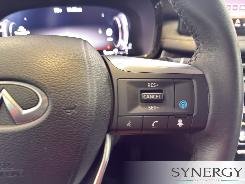Used 2023 INFINITI QX60 Luxe w/ Cargo Package AWD/4WD image 17